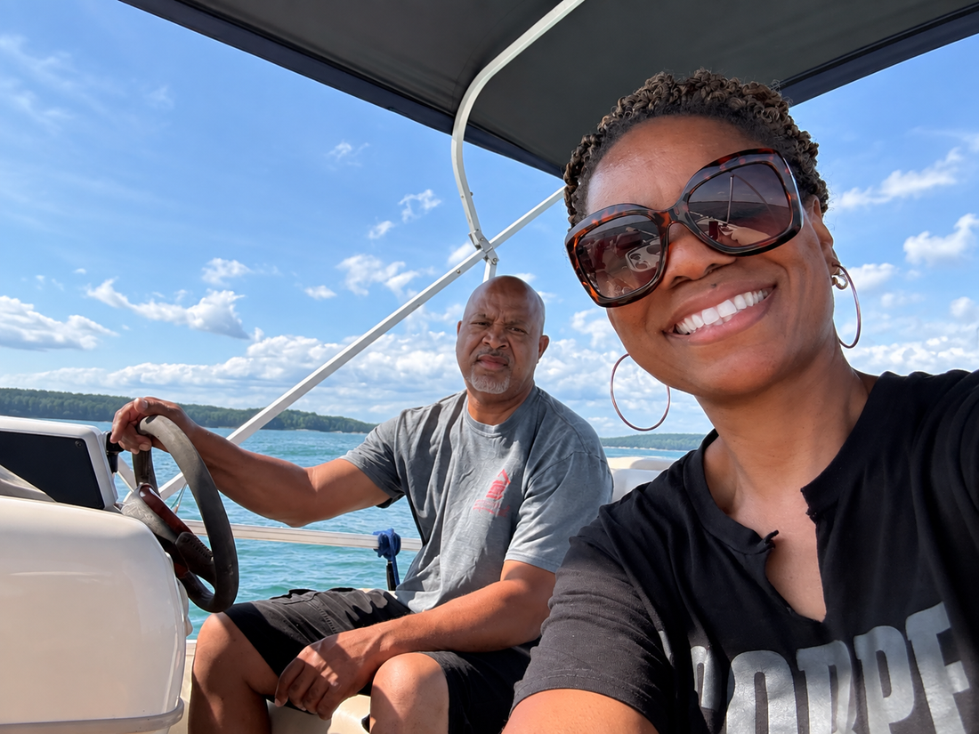 A Weekend in Our Lake Life | Relaxing, Fishing & Making Memories