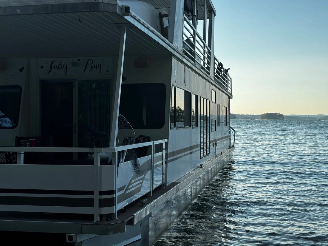 Houseboat FAQ: Questions We Get Asked All the Time