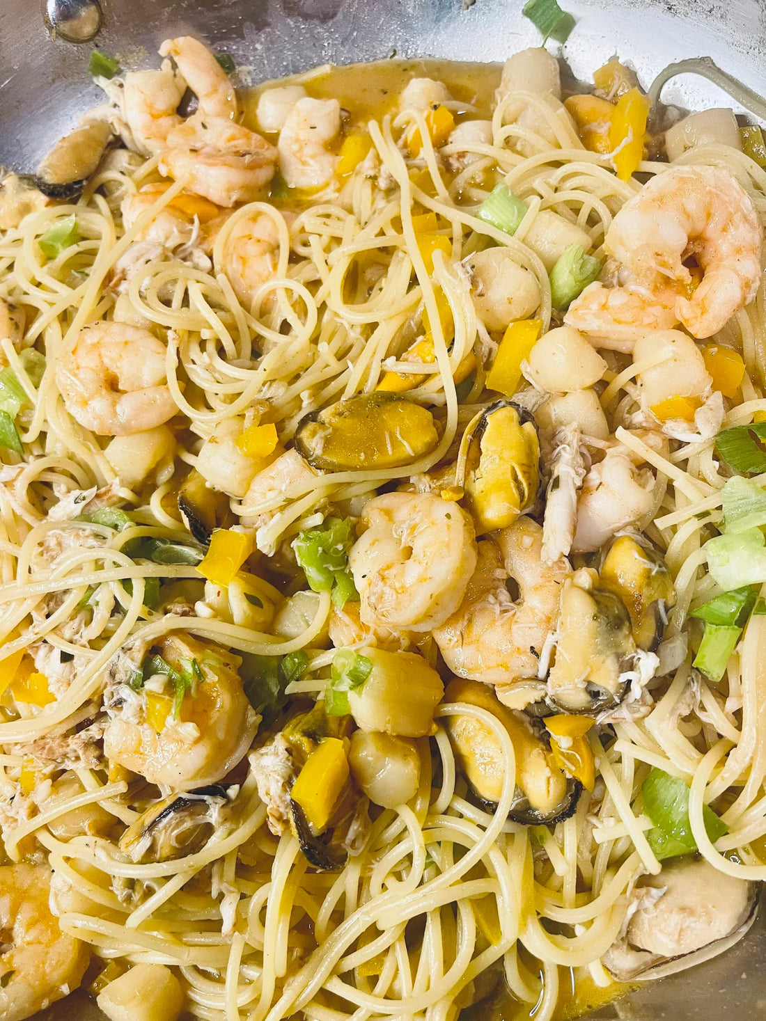 Seafood Indulgence Pasta | Garlic Butter White Wine Seafood Pasta Recipe