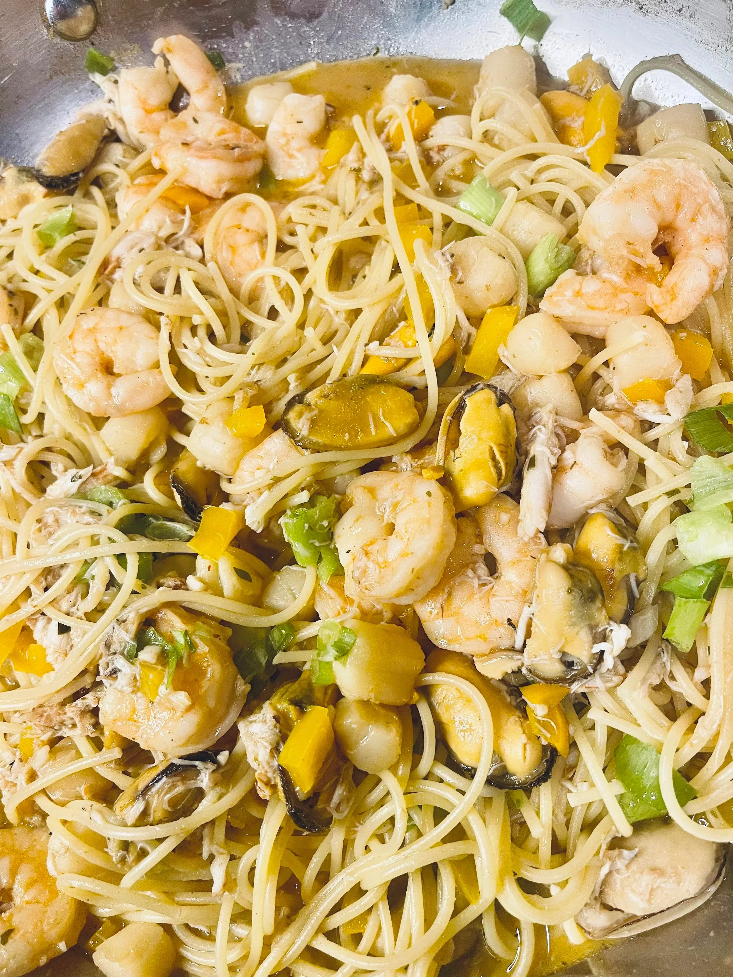Seafood Indulgence Pasta | Garlic Butter White Wine Seafood Pasta Recipe